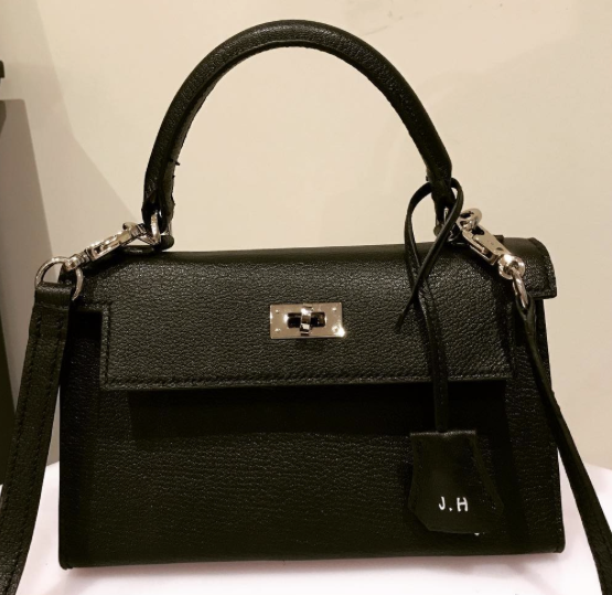 Pochette with handle / strap